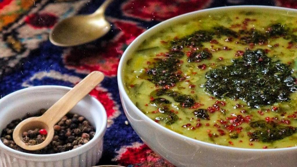 طرز تهیه سوپ بلغور گندم خوشمزه و مجلسی با عدس و عصاره گوشت