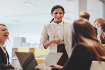 ۱۰ نکته برای بیشتر دیده شدن در محیط کار