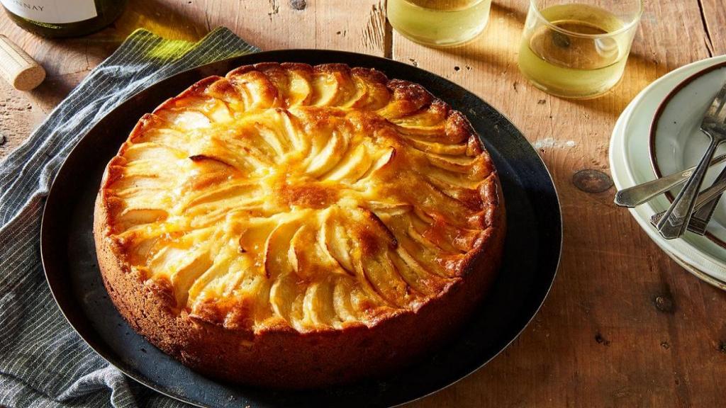 طرز تهیه کیک سیب و دارچین خانگی خوشمزه با سیب رنده شده