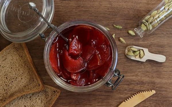 طرز تهیه مربا به یک کیلو قرمز و غلیظ با اندازه گیری لیوان + فوت و فن 6 طرز تهیه مربا به یک کیلو