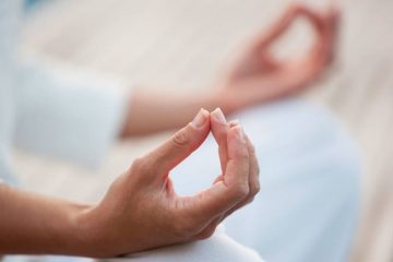 مودرا چیست؛ از تمرینات یوگا برای مراقبه و افزایش تمرکز و آرامش