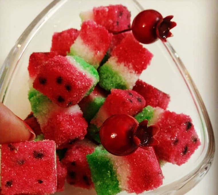 طرز تهیه قند یلدایی