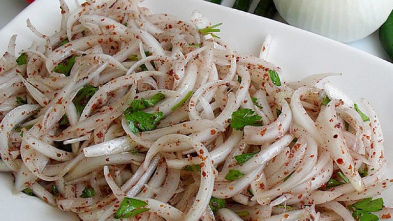 طرز تهیه پیاز سماقی