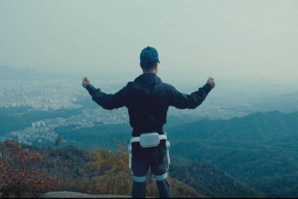 این ربات پوشیدنی امکان کوهنوردی را برای سالمندان فراهم می کند