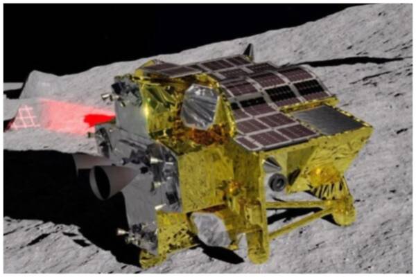 فضاپیمای ژاپنی به صورت سر و ته روی سطح ماه فرود آمده است
