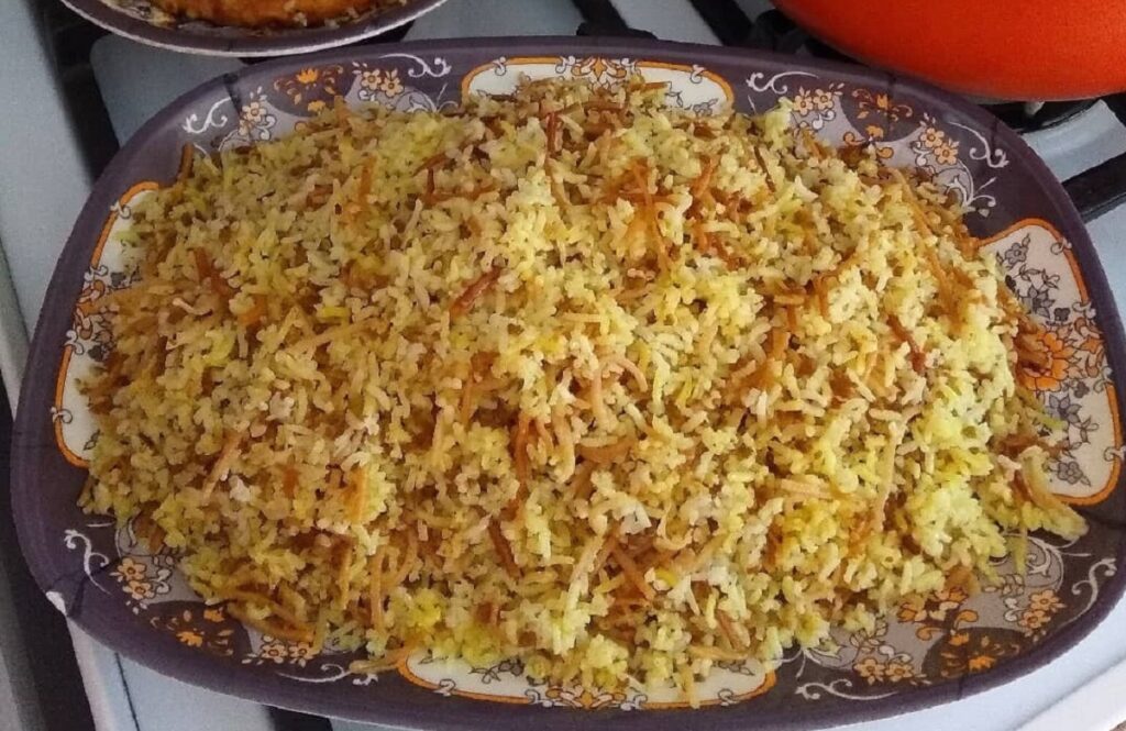 طرز تهیه رشته پلو خالی