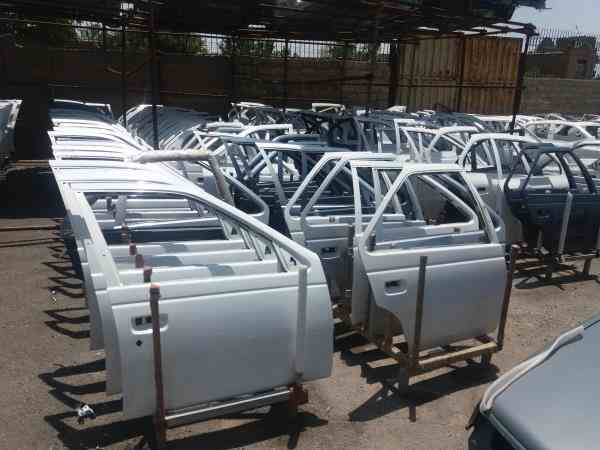 1714634353 267 قیمت قطعات بدنه 206 ایساکو رنگ فابریک چه مقدار است؟ سلوادور