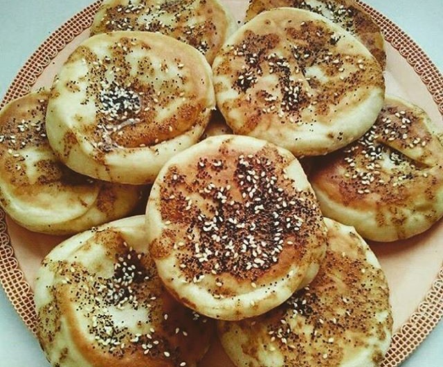 طرز تهیه نان زعتر