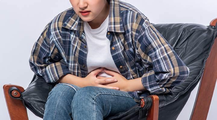 درد شکمی از علائم الیگومنوره