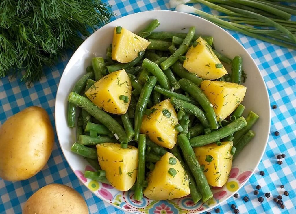 طرز تهیه سالاد لوبیا سبز