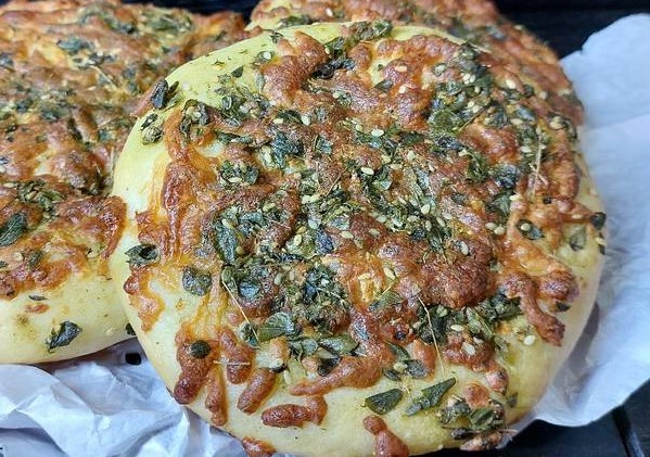طرز تهیه نان زعتر