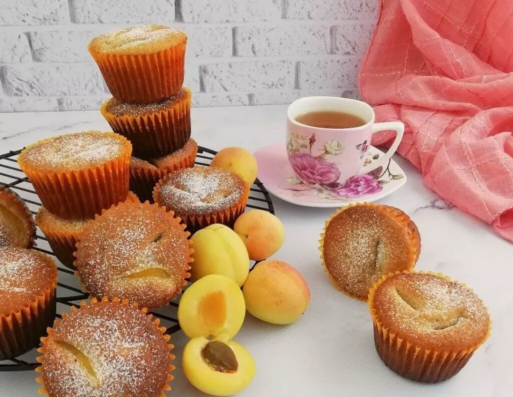 طرز تهیه کاپ کیک زردآلو