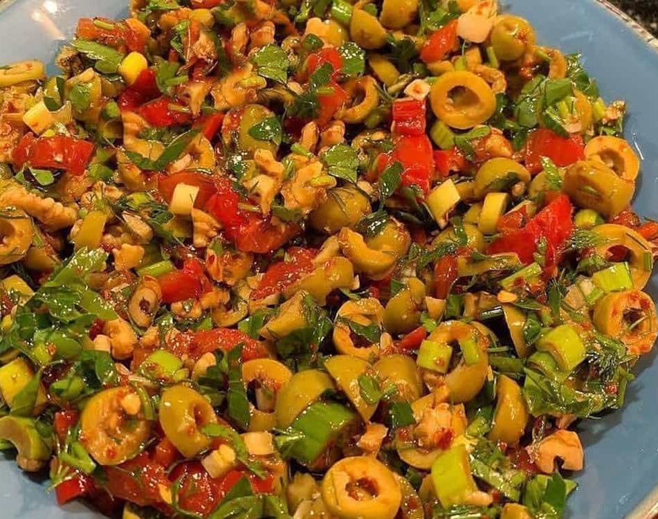 طرز تهیه سالاد زیتون