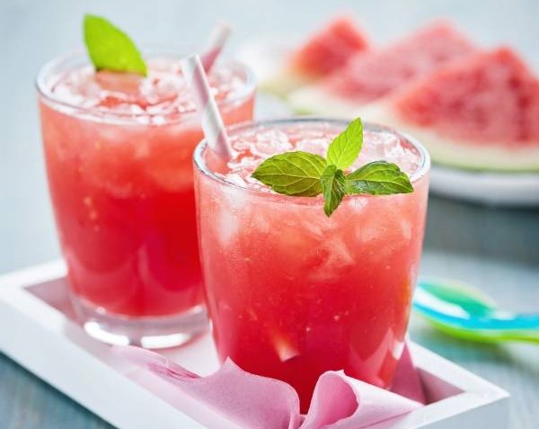 طرز تهیه موکتل هندوانه