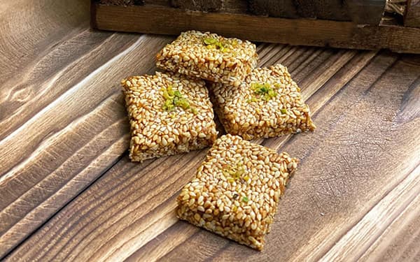 طرز تهیه کنجد بار