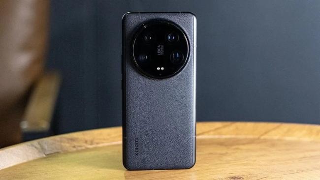 قیاس دو پرچمدار سامسونگ و شیائومی؛ Xiaomi 14 Pro و S24Ultra_سلوادور 3 گوشی شیائومی 14