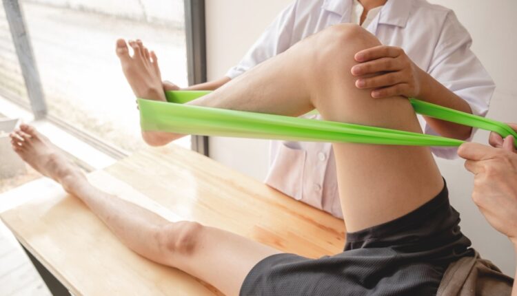 درمان زانو درد (راه حلهای قطعی، سریع بدون جراحی + علت و انواع درد زانو)_سلوادور 18 1722809142 922 درمان زانو درد راه حلهای قطعی، سریع بدون جراحی