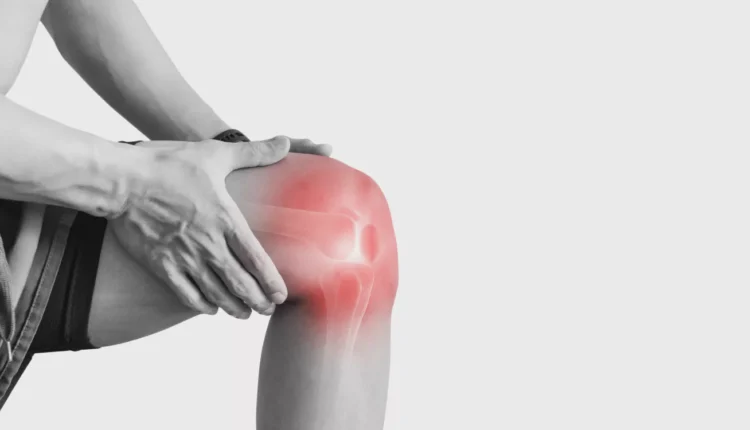 درمان زانو درد (راه حلهای قطعی، سریع بدون جراحی + علت و انواع درد زانو)_سلوادور 17 درمان زانو درد راه حلهای قطعی، سریع بدون جراحی.webp