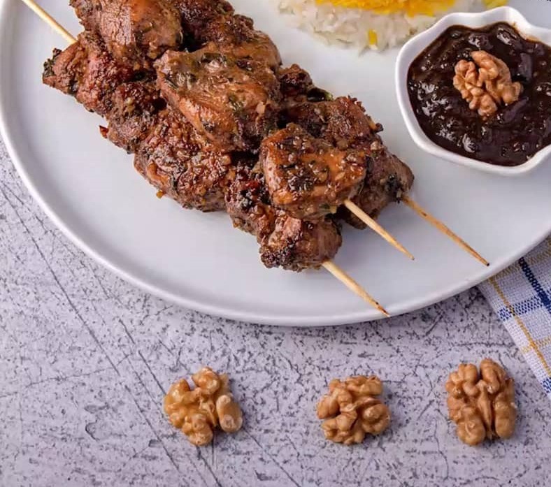 طرز تهیه جوجه فسنجونی