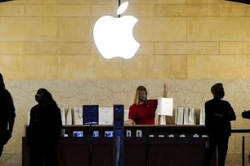 اپل به نقض حقوق کارگران متهم شد