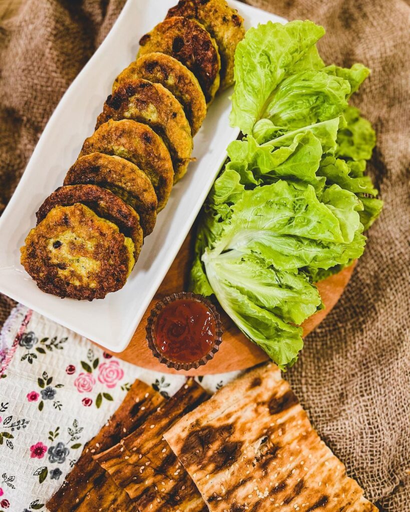 1731215313 796 نحوه تهیه کوکو نخود فرنگی با سیب زمینی، غذای سریع