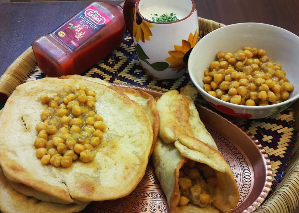 طرز تهیه نان کولیچه