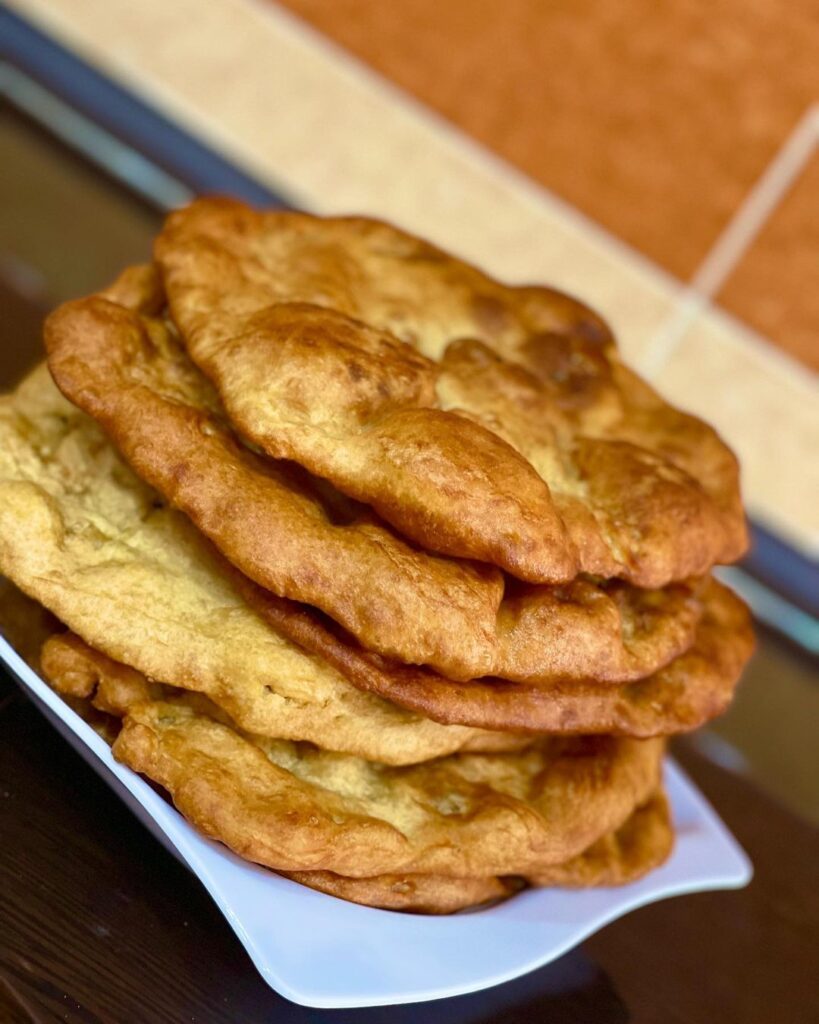 طرز تهیه نان کولیچه (شورمزه) مهاباد با بافت نرم و پف‌ دار