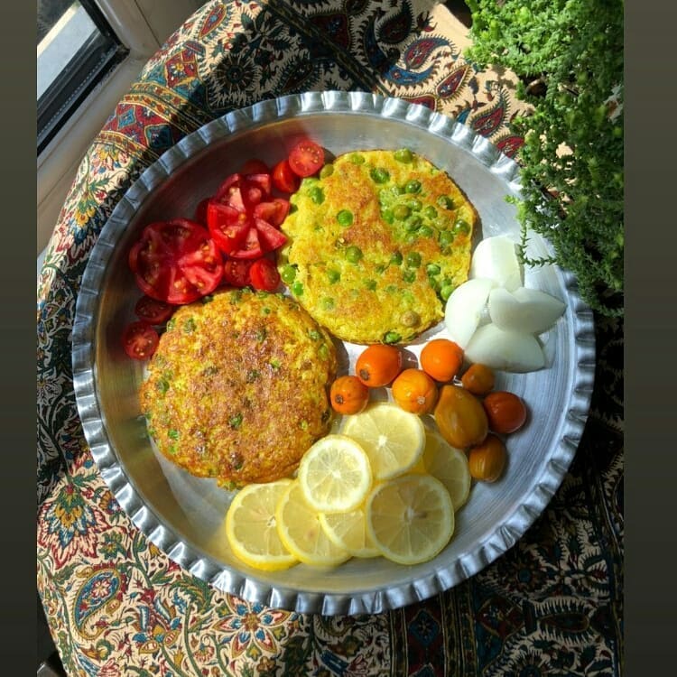 طرز تهیه کوکو نخود فرنگی با سیب زمینی، غذای سریع و خوشمزه برای شام