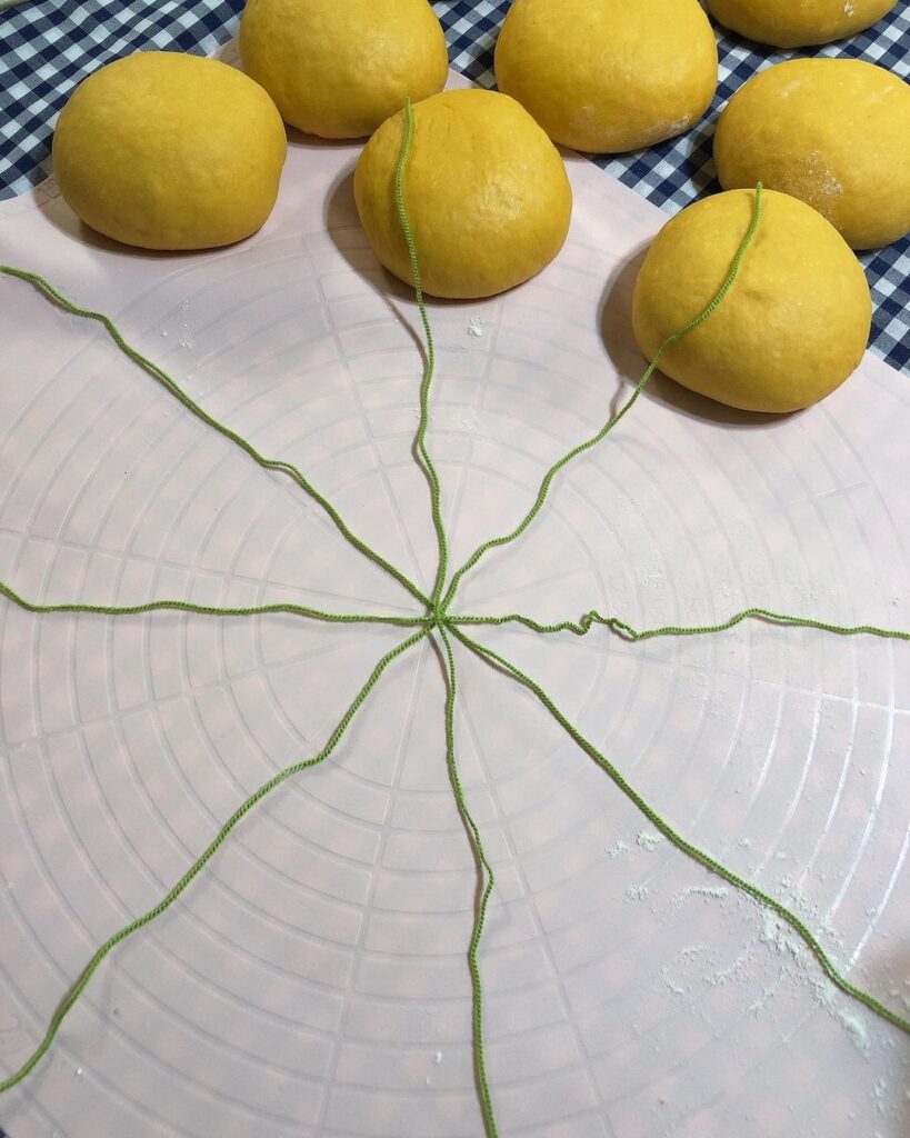 طرز تهیه نان کدو حلوایی 