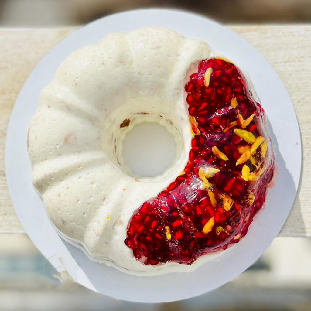 طرز تهیه روکر انار، دسری شیک و جذاب برای شب یلدا