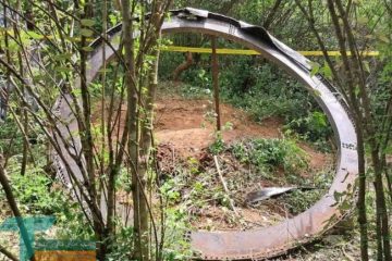 سقوط حلقه فلزی غول‌پیکر در روستای موکوکو کنیا