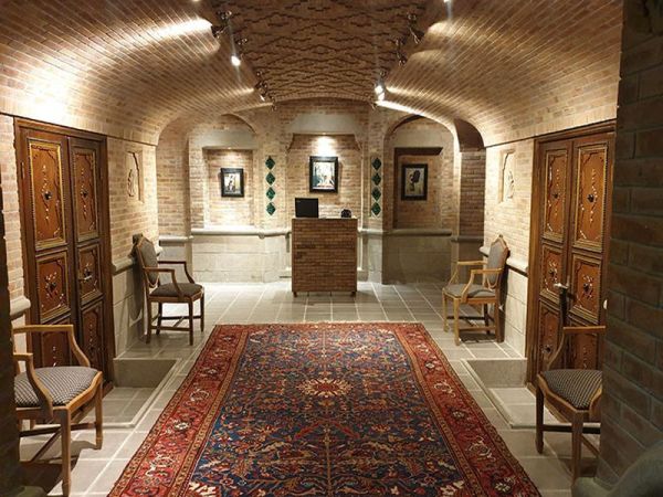 چرا هتل ارسی تبریز انتخابی مناسب برای گردشگران فرهنگی است؟