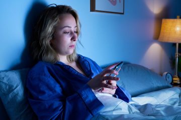 چطور به شب‌ها زودتر خوابیدن عادت کنیم؟