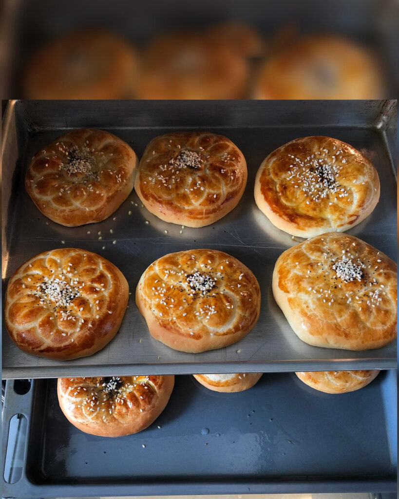 طرز تهیه نان ماه رمضان 