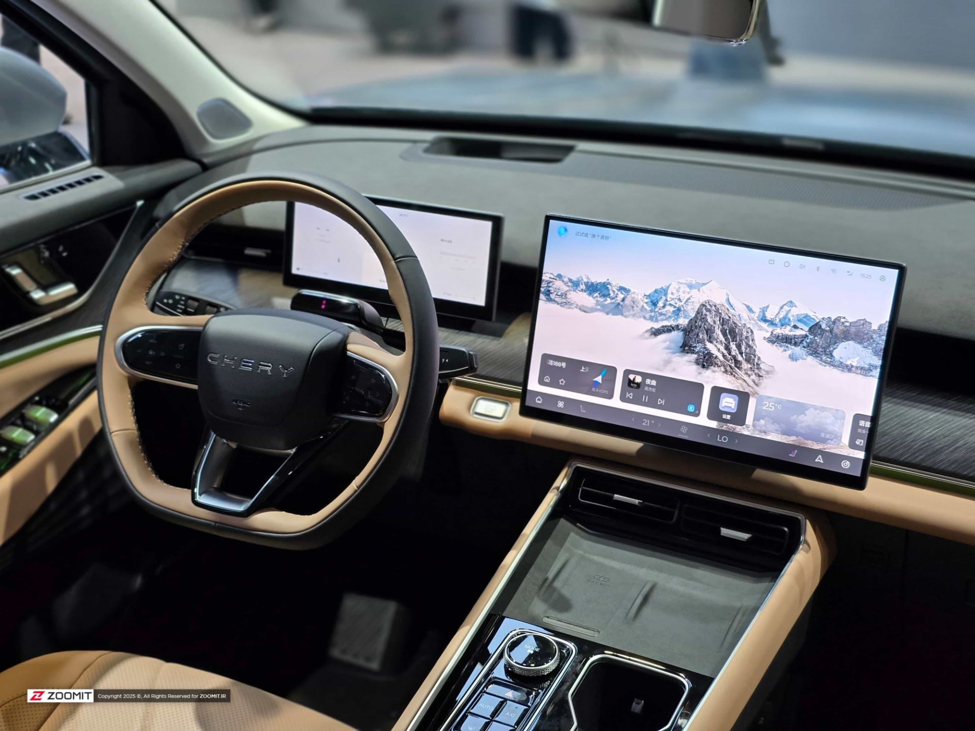 نمای داخل کابین خودرو چری تیگو ۹