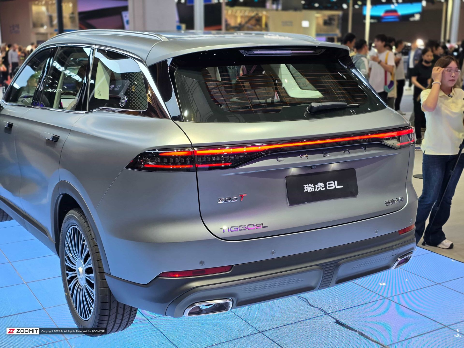 نمای سه‌چهارم عقب خودرو چری تیگو ۹