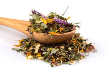 دمنوش های بهاری - مخلوطی از چای سبز و گل‌های بهاری