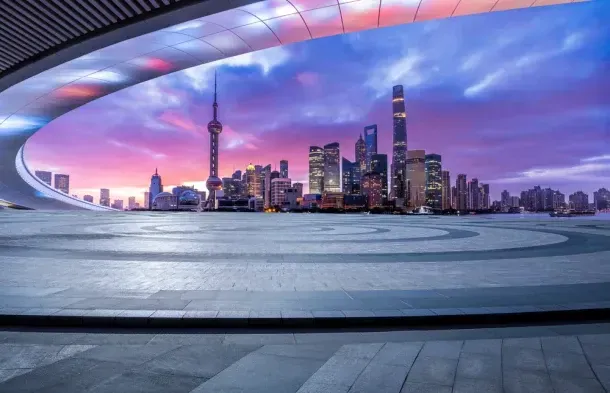 چرخ‌وفلک روی پشت‌بام مال!