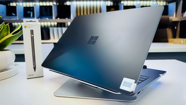 خرید لپ تاپ سرفیس دانشجویی