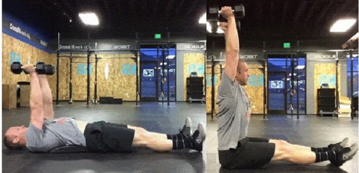 حرکات بدنسازی با دمبل؛ ۲۷ تمرین و انواع حرکات با دمبل_سلوادور 79 ورزش با دمبل - دراز نشست با وزنه