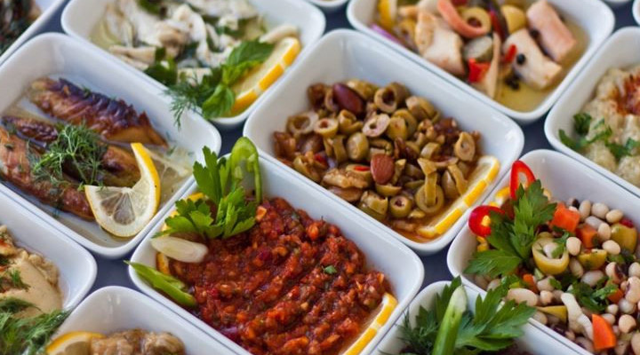 غذاهای محلی ترکیه؛ ۳۷ مورد از غذاهای ترکیه خوشمزه و دلچسب_سلوادور 80 1752240923 48 غذاهای محلی ترکیه؛ ۳۷ مورد از غذاهای ترکیه خوشمزه و