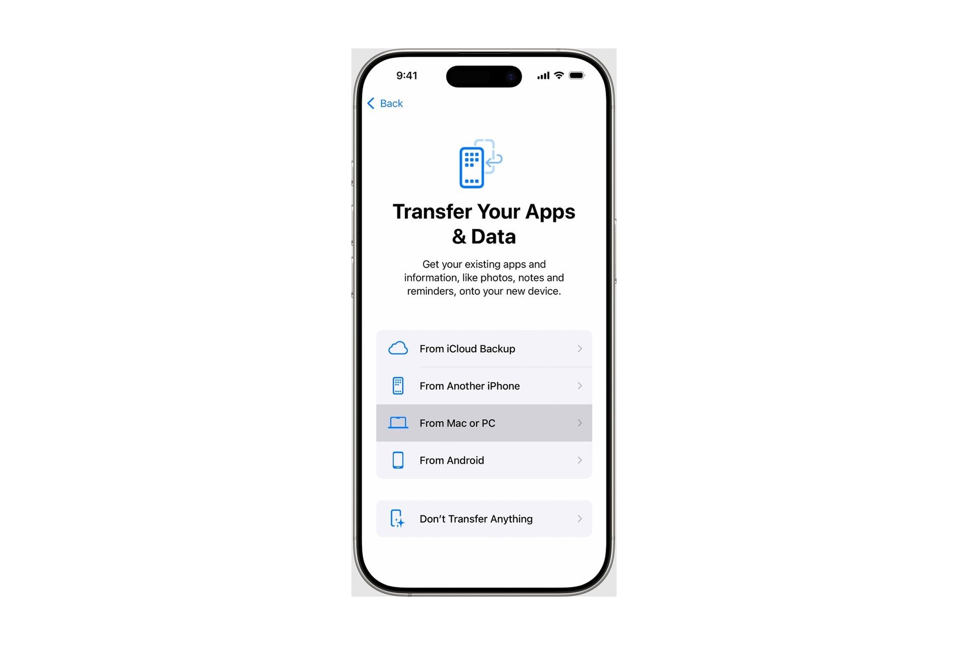 یک گوشی ایفون در مرحله‌ی ریستور داده از پی سی یا مک